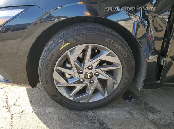 KMHLM4DG2RU820906 2024 HYUNDAI ELANTRA Black Սալոնի 360 աստիճան տեսք