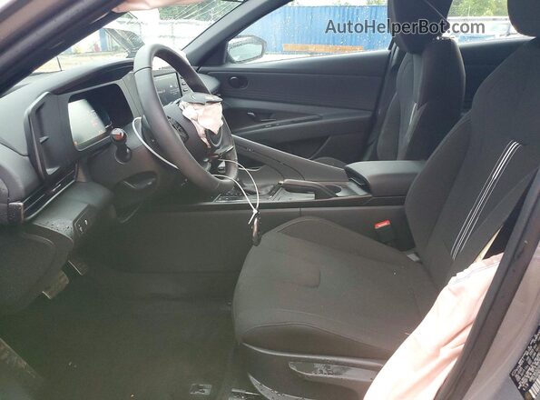 KMHLM4DG2SU074902 2025 HYUNDAI ELANTRA Silver Vista interior delantera