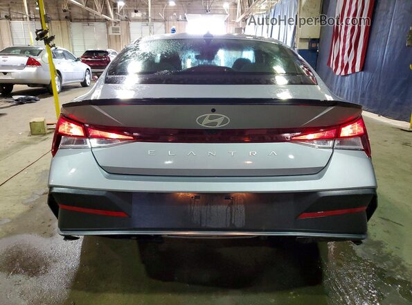 KMHLM4DG2TU122609 2026 HYUNDAI ELANTRA Silver Вид ззаду