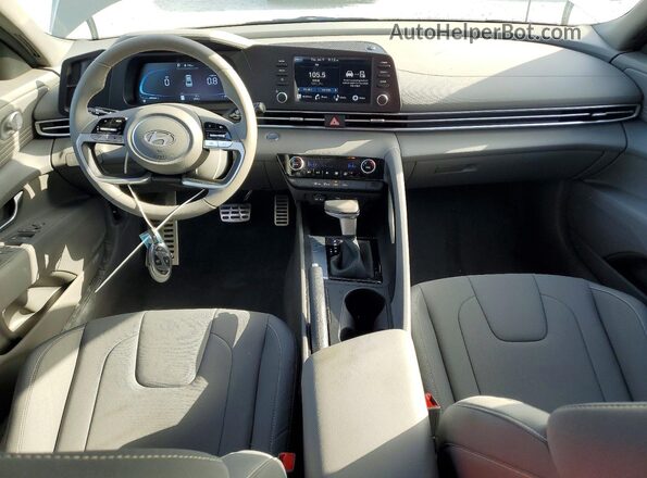KMHLM4DG2TU127020 2026 HYUNDAI ELANTRA Серый Вид панели приборов