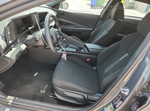 KMHLM4DG2TU191106 2026 HYUNDAI ELANTRA Gray Widok wnętrza z przodu