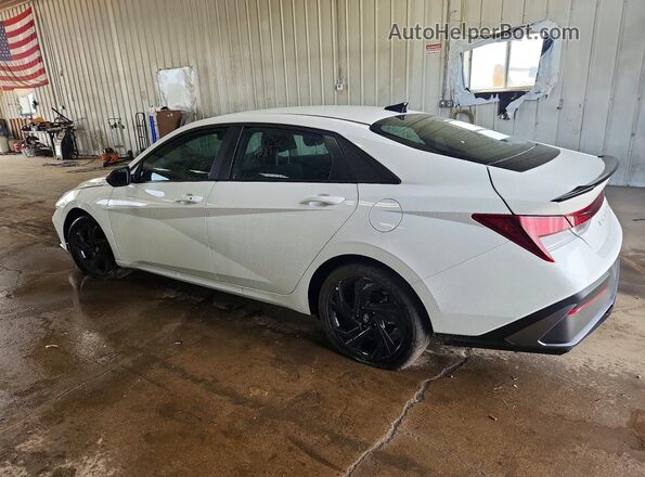 KMHLM4DG2TU233032 2026 HYUNDAI ELANTRA White Trasero izquierdo