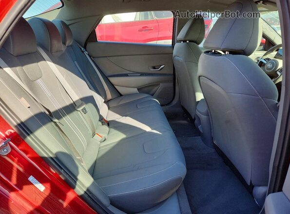 KMHLM4DG3RU746752 2024 HYUNDAI ELANTRA Красный Вид задних сидений