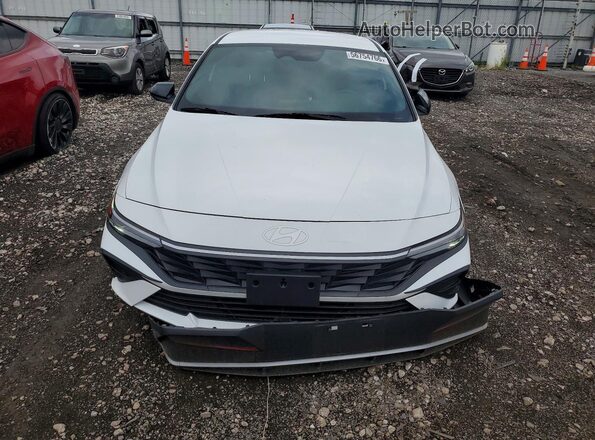 KMHLM4DG3SU998670 2025 HYUNDAI ELANTRA White Widok z przodu