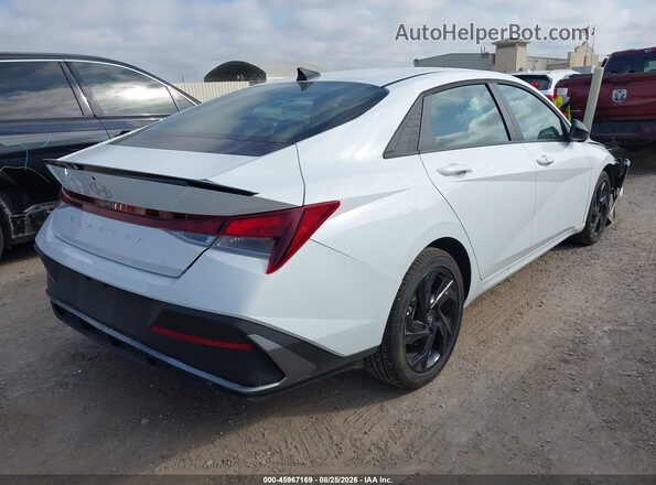 KMHLM4DG4TU212585 2026 HYUNDAI ELANTRA White Tył prawy