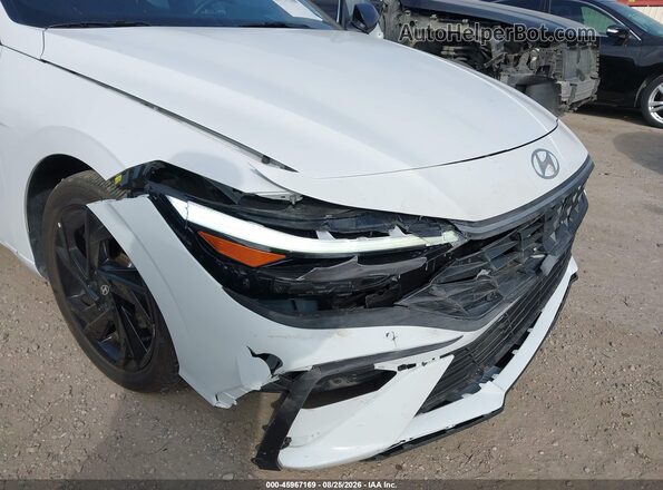 KMHLM4DG4TU212585 2026 HYUNDAI ELANTRA White Widok z przodu