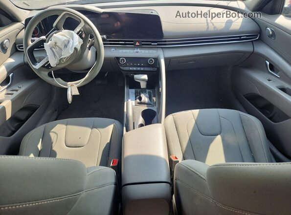 KMHLM4DG7RU674292 2024 HYUNDAI ELANTRA Красный Вид панели приборов