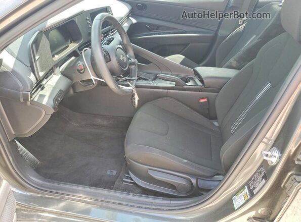 KMHLM4DG7SU049588 2025 HYUNDAI ELANTRA Charcoal Widok wnętrza z przodu