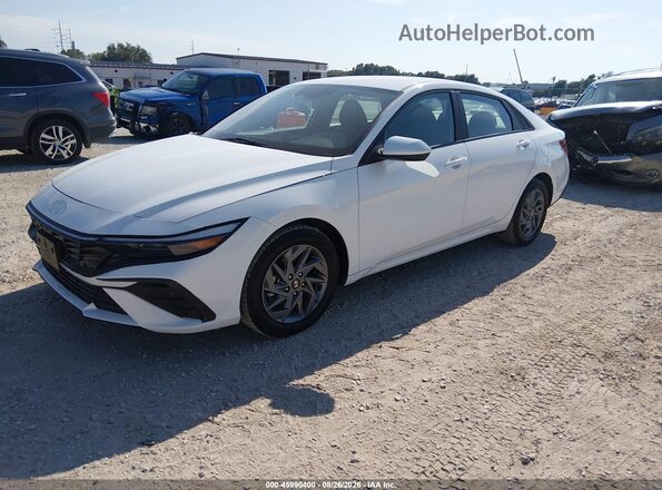 KMHLM4DG8RU642497 2024 HYUNDAI ELANTRA White Առջևի ձախ երեք քառորդ տեսարան