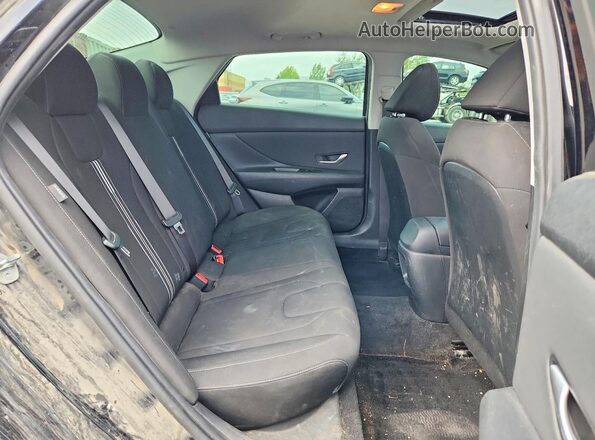 KMHLM4DG8RU663656 2024 HYUNDAI ELANTRA Black Вид задніх сидінь