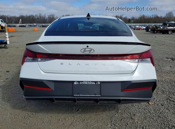 KMHLM4DG8TU117477 2026 HYUNDAI ELANTRA Белый Вид сзади