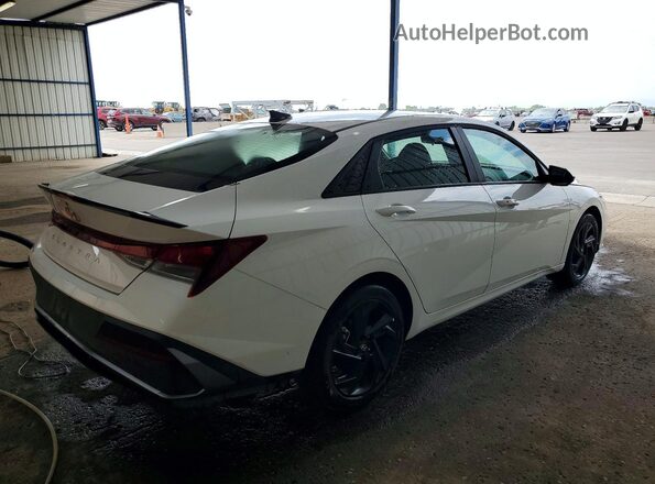 KMHLM4DG8TU168235 2026 HYUNDAI ELANTRA White უკანა მარჯვენა
