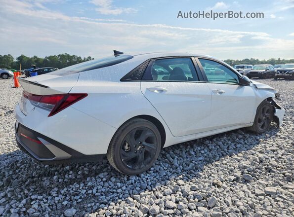 KMHLM4DG8TU214582 2026 HYUNDAI ELANTRA White უკანა მარჯვენა