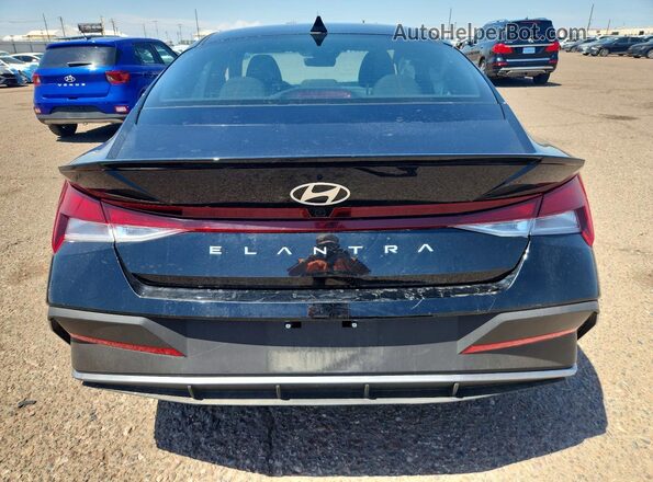KMHLM4DG8TU218857 2026 HYUNDAI ELANTRA Black უკანა ხედი
