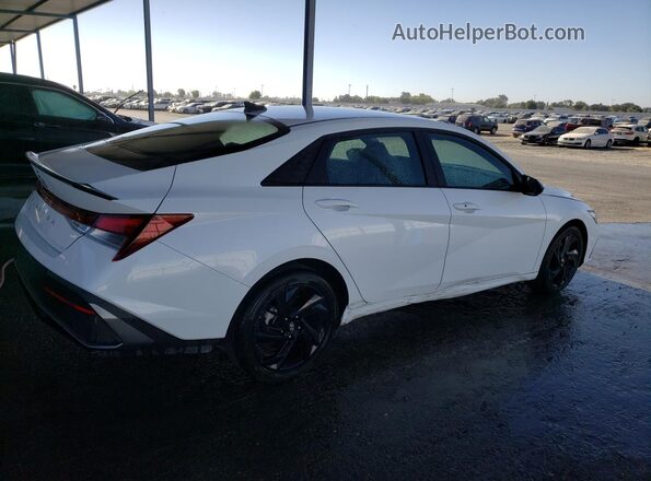 KMHLM4DG9TU120730 2026 HYUNDAI ELANTRA White Vista interior de 360 grados