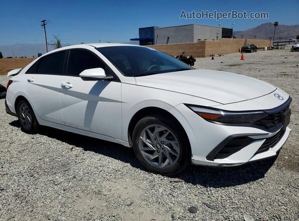 KMHLM4DGXRU762690 2024 HYUNDAI ELANTRA White წინა მარჯვენა