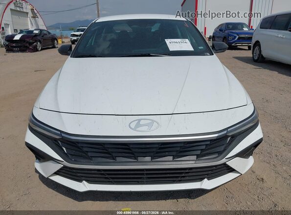 KMHLM4DGXTU169645 2026 HYUNDAI ELANTRA Белый Вид задней части салона