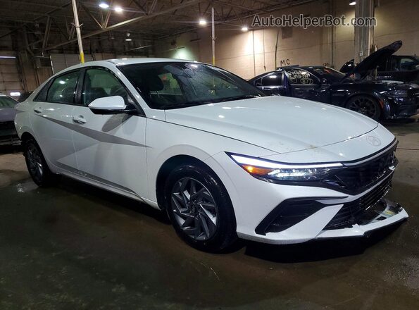 KMHLM4DJ5TU185098 2026 HYUNDAI ELANTRA White Передня права чверть
