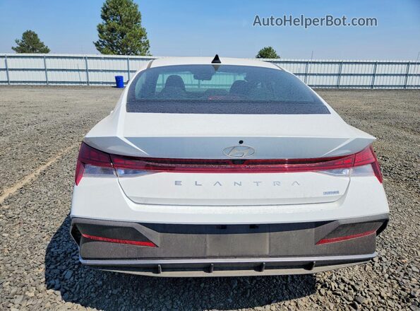 KMHLM4DJ7TU201267 2026 HYUNDAI ELANTRA Белый Вид сзади