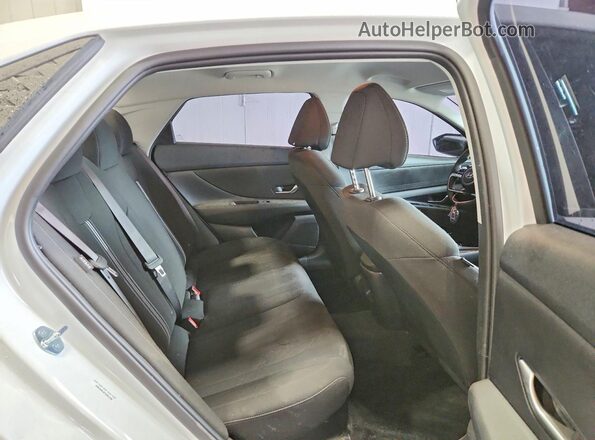 KMHLM4DJ8TU201150 2026 HYUNDAI ELANTRA White Rear seats view
