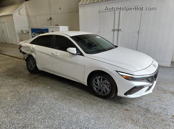 KMHLM4DJ8TU201150 2026 HYUNDAI ELANTRA White 