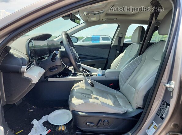 KMHLN4AJ0PU074210 2023 HYUNDAI ELANTRA Silver Vista interior delantera