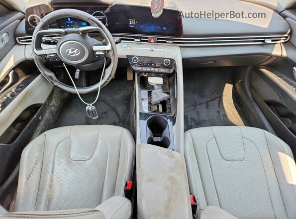 KMHLN4AJ2PU067582 2023 HYUNDAI ELANTRA Silver Dashboard view