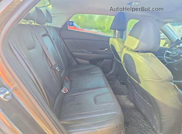 KMHLN4AJ2PU082115 2023 HYUNDAI ELANTRA Gray Widok tylnych siedzeń