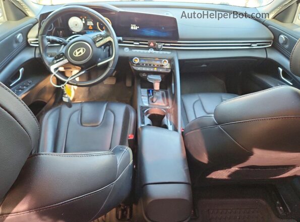 KMHLN4DG7RU706011 2024 HYUNDAI ELANTRA Black წინა პანელის ხედი