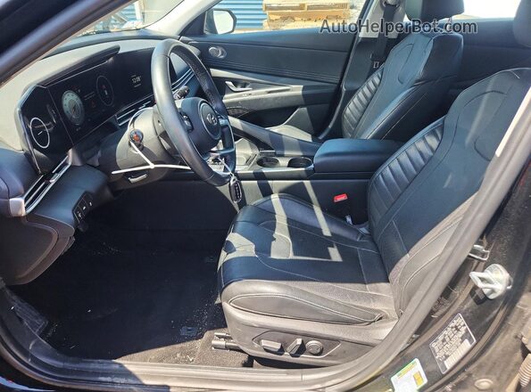 KMHLP4AG6PU383906 2023 HYUNDAI ELANTRA Черный Вид салона спереди