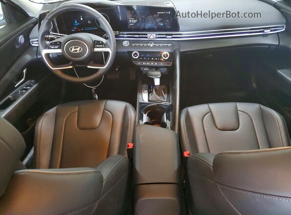 KMHLP4DG0TU172576 2026 HYUNDAI ELANTRA White წინა პანელის ხედი