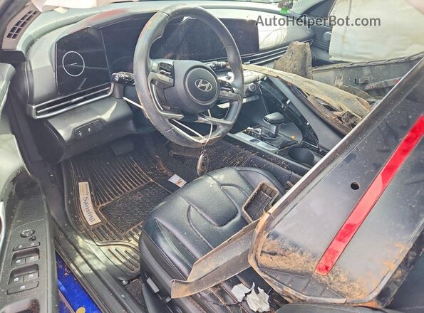 KMHLP4DG3RU635920 2024 HYUNDAI ELANTRA Синий Вид панели приборов