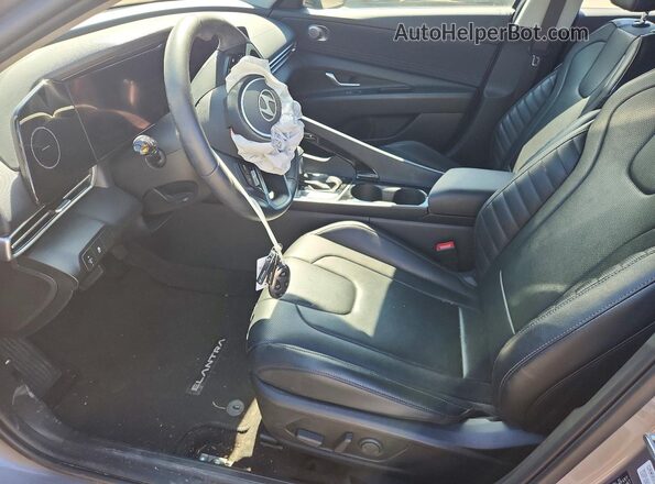 KMHLP4DG9RU762073 2024 HYUNDAI ELANTRA Gray Front interior view