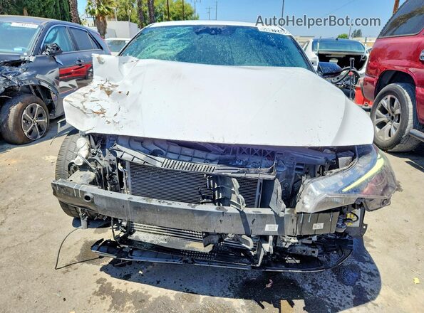 KMHLR4AF0NU244093 2022 HYUNDAI ELANTRA White წინა ხედი