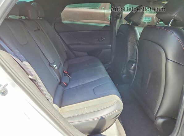KMHLR4AF0NU244093 2022 HYUNDAI ELANTRA White უკანა სავარძლების ხედი