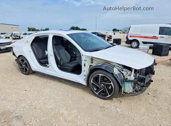 KMHLR4AF1PU589927 2023 HYUNDAI ELANTRA Белый Передняя правая четверть
