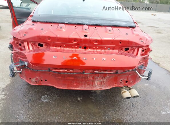 KMHLR4AF7NU243295 2022 HYUNDAI ELANTRA Red Widok z przodu
