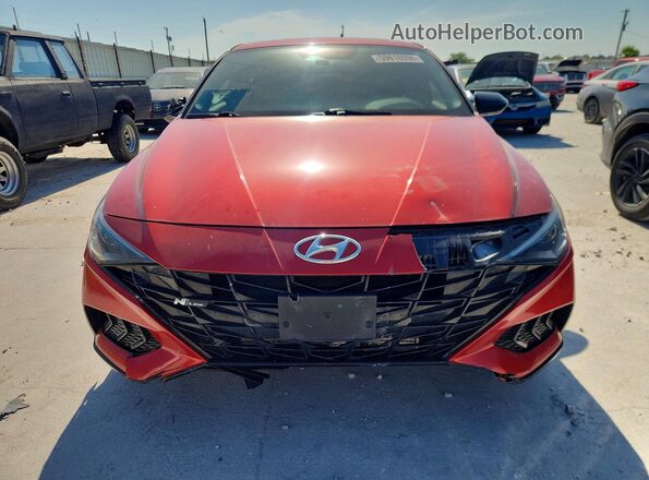 KMHLR4AFXNU317017 2022 HYUNDAI ELANTRA Красный Вид спереди