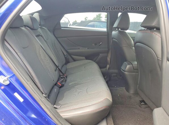 KMHLR4AFXNU328356 2022 HYUNDAI ELANTRA Blue Rear seats view