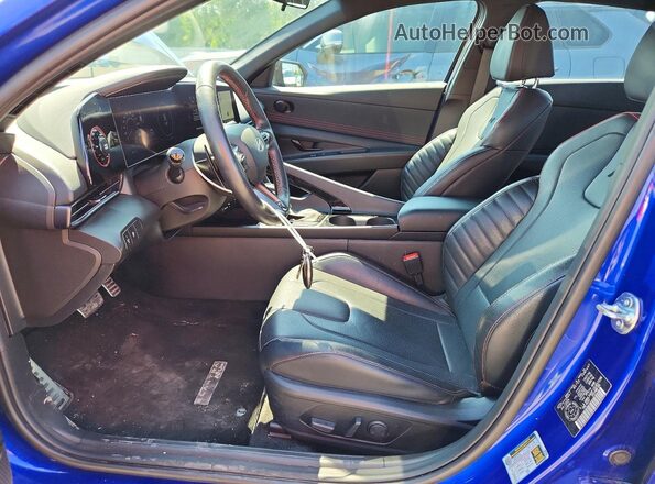 KMHLR4DF1SU857296 2025 HYUNDAI ELANTRA Blue Front interior view