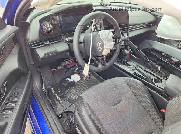 KMHLR4DF4SU063795 2025 HYUNDAI ELANTRA Blue Вид панелі приладів