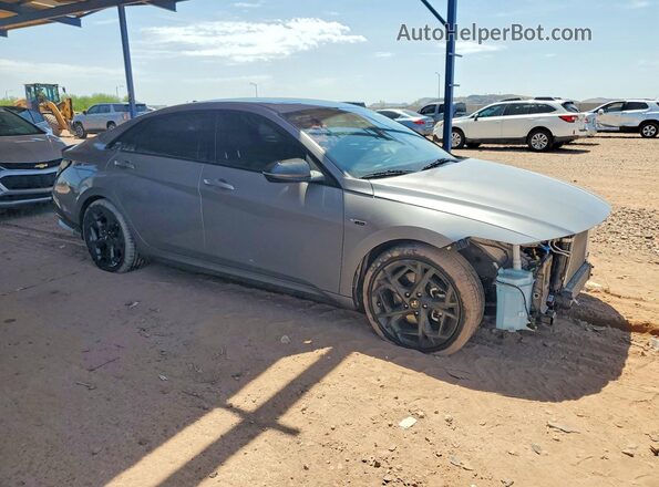 KMHLR4DF5SU979823 2025 HYUNDAI ELANTRA Серый Передняя правая четверть