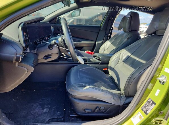 KMHLR4DF6RU730389 2024 HYUNDAI ELANTRA Зеленый Вид салона спереди