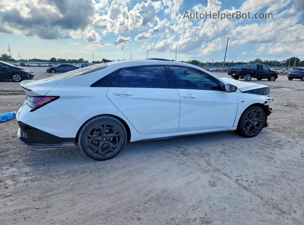 KMHLR4DF6RU808959 2024 HYUNDAI ELANTRA White Հետևի աջ