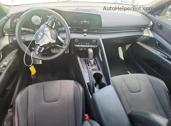 KMHLR4DF8RU765841 2024 HYUNDAI ELANTRA Green Widok deski rozdzielczej
