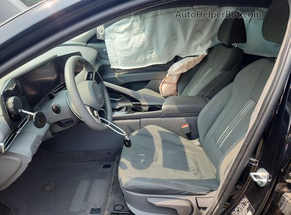KMHLS4AG0PU412329 2023 HYUNDAI ELANTRA Black Вид салону спереду
