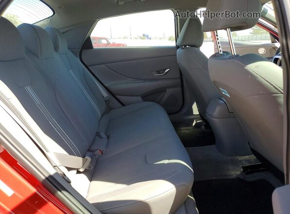 KMHLS4AG2PU435725 2023 HYUNDAI ELANTRA Red უკანა სავარძლების ხედი