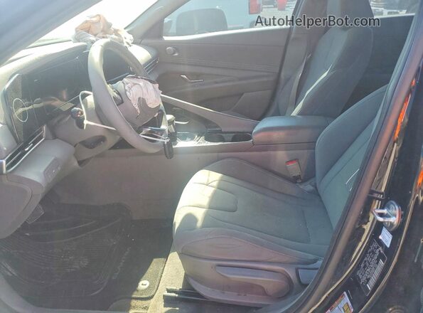 KMHLS4AG3NU252783 2022 HYUNDAI ELANTRA Черный Вид салона спереди
