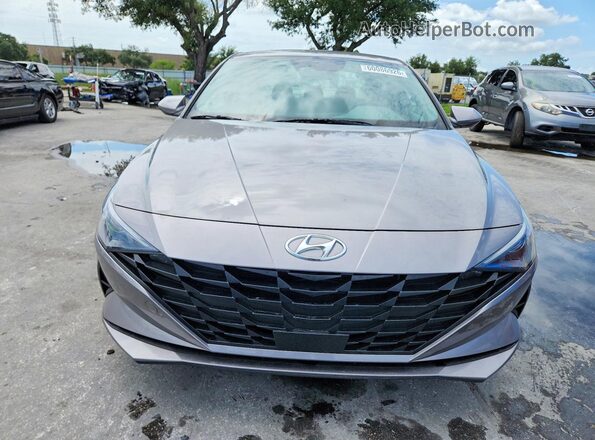 KMHLS4AG5PU552523 2023 HYUNDAI ELANTRA Gray Вид спереду