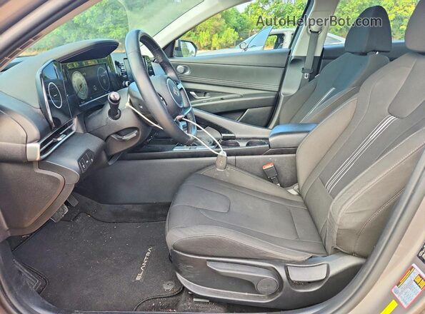 KMHLS4AG6NU214299 2022 HYUNDAI ELANTRA Gray Widok wnętrza z przodu
